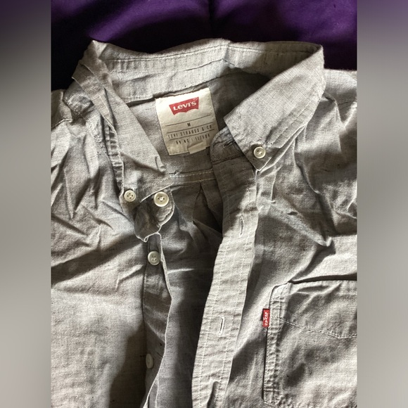 Levi’s Button up - Picture 6 of 6